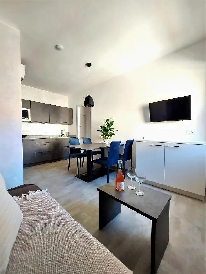Baur Suite - Regarda Travel Bardolino Italy