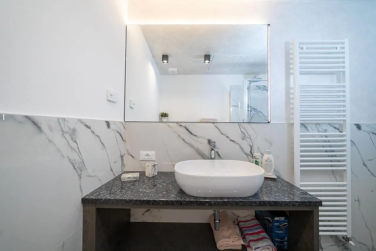 Apartment Baur Suite - Regarda Travel Bardolino Italy
