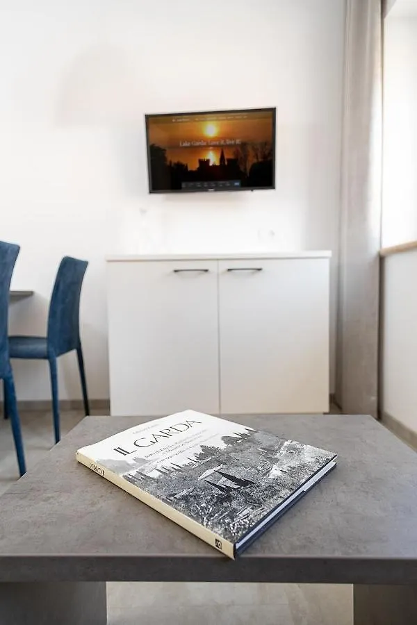 Baur Suite - Regarda Travel Bardolino Apartment